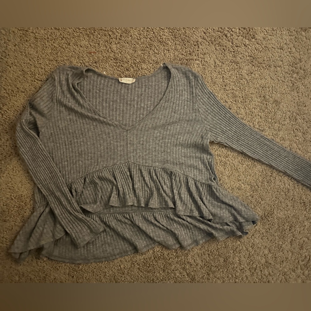 Altar’d State cropped flowy grey sweater